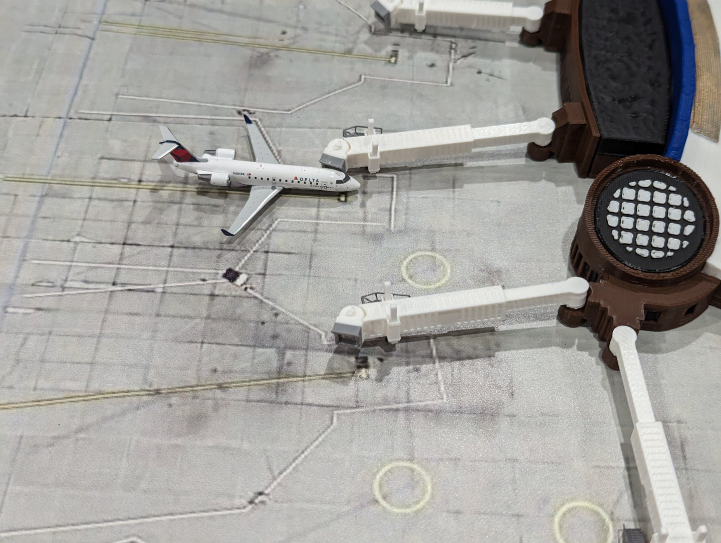 1:400 Scale ATW - Appleton International Airport