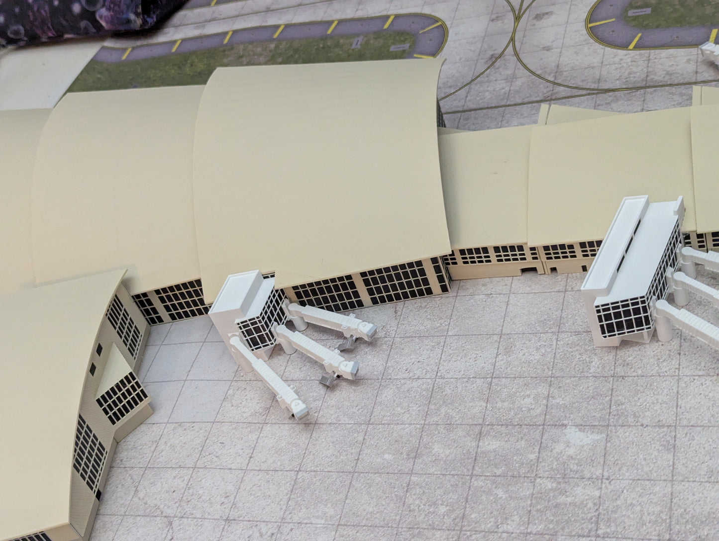 1:400 Scale LAX Tom Bradley International Terminal (TBIT)