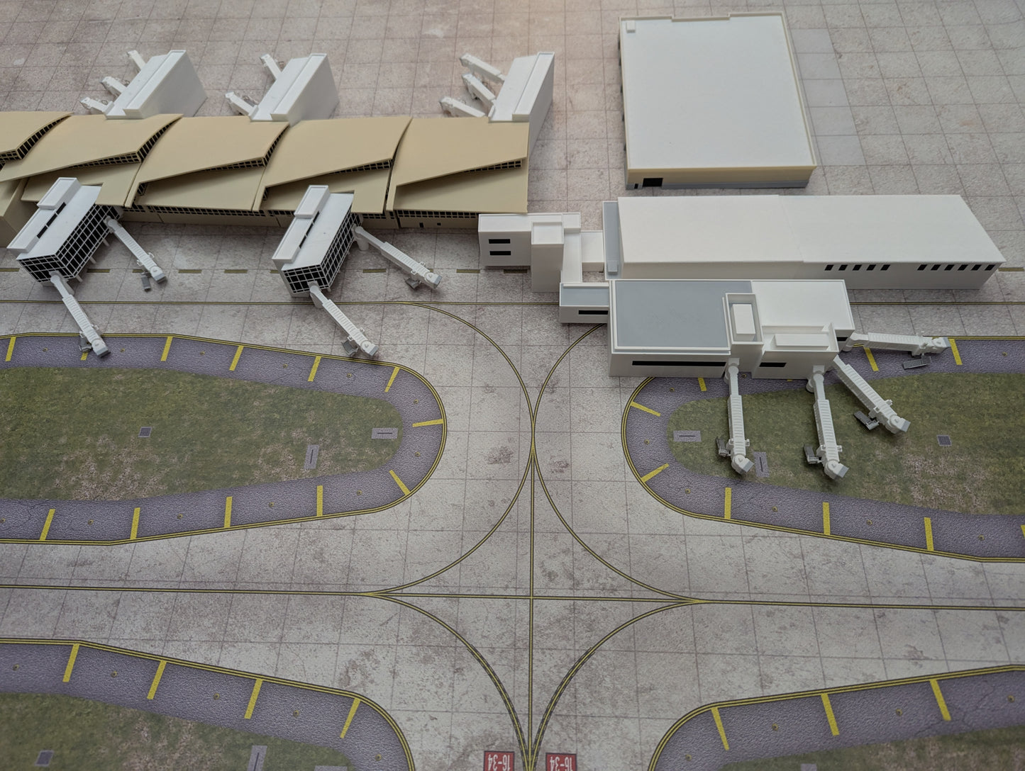 1:400 Scale LAX Tom Bradley International Terminal (TBIT)