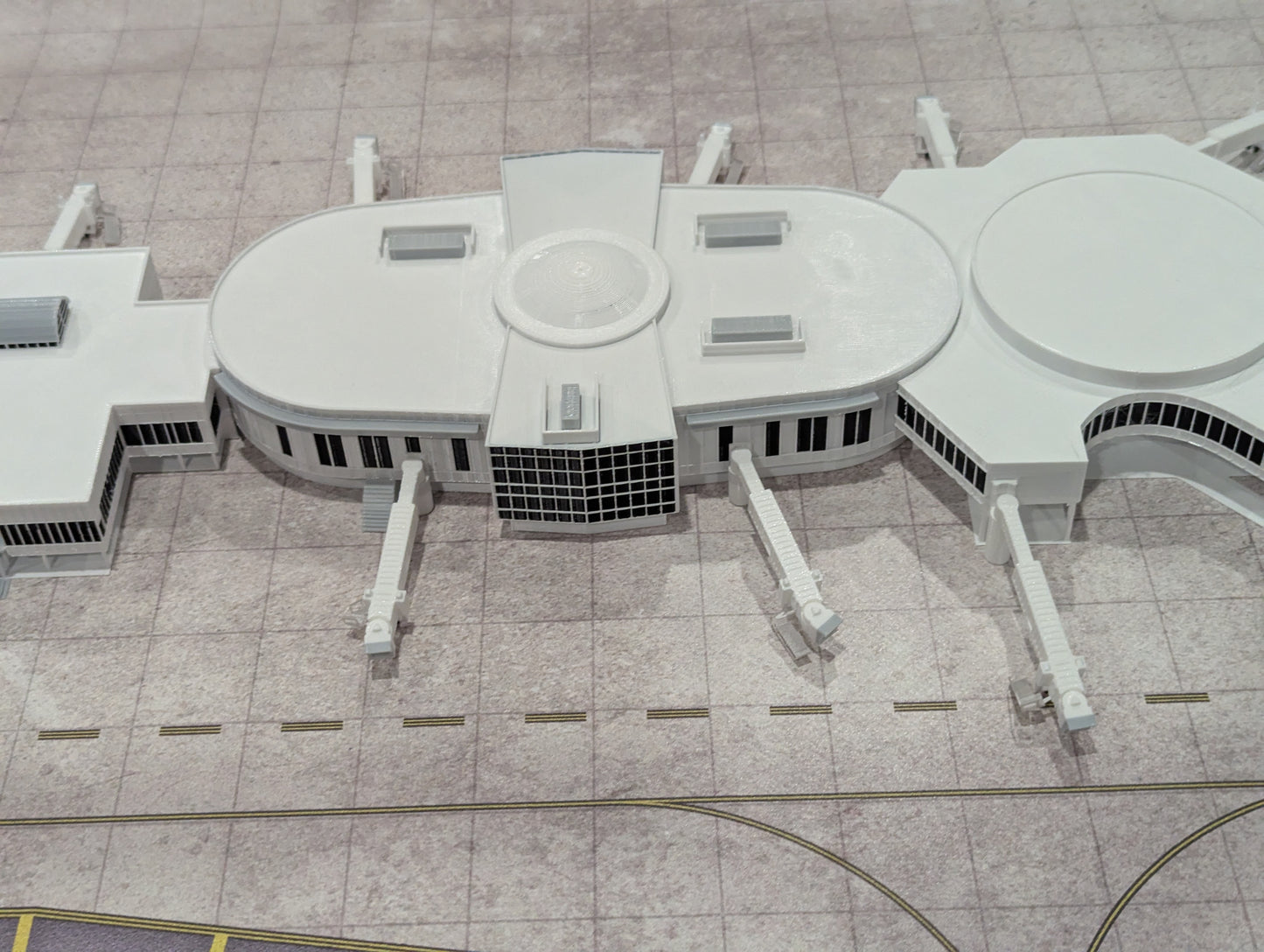 1:400 Scale LAX Terminal 6