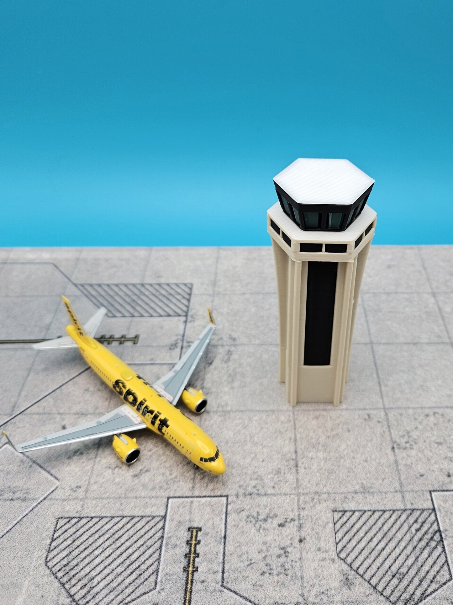 1:400 Scale 3D Printed Maxwell Air Force Base ATC Tower Model (MXF)