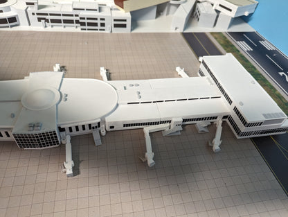 1:400 Scale LAX Terminal 7