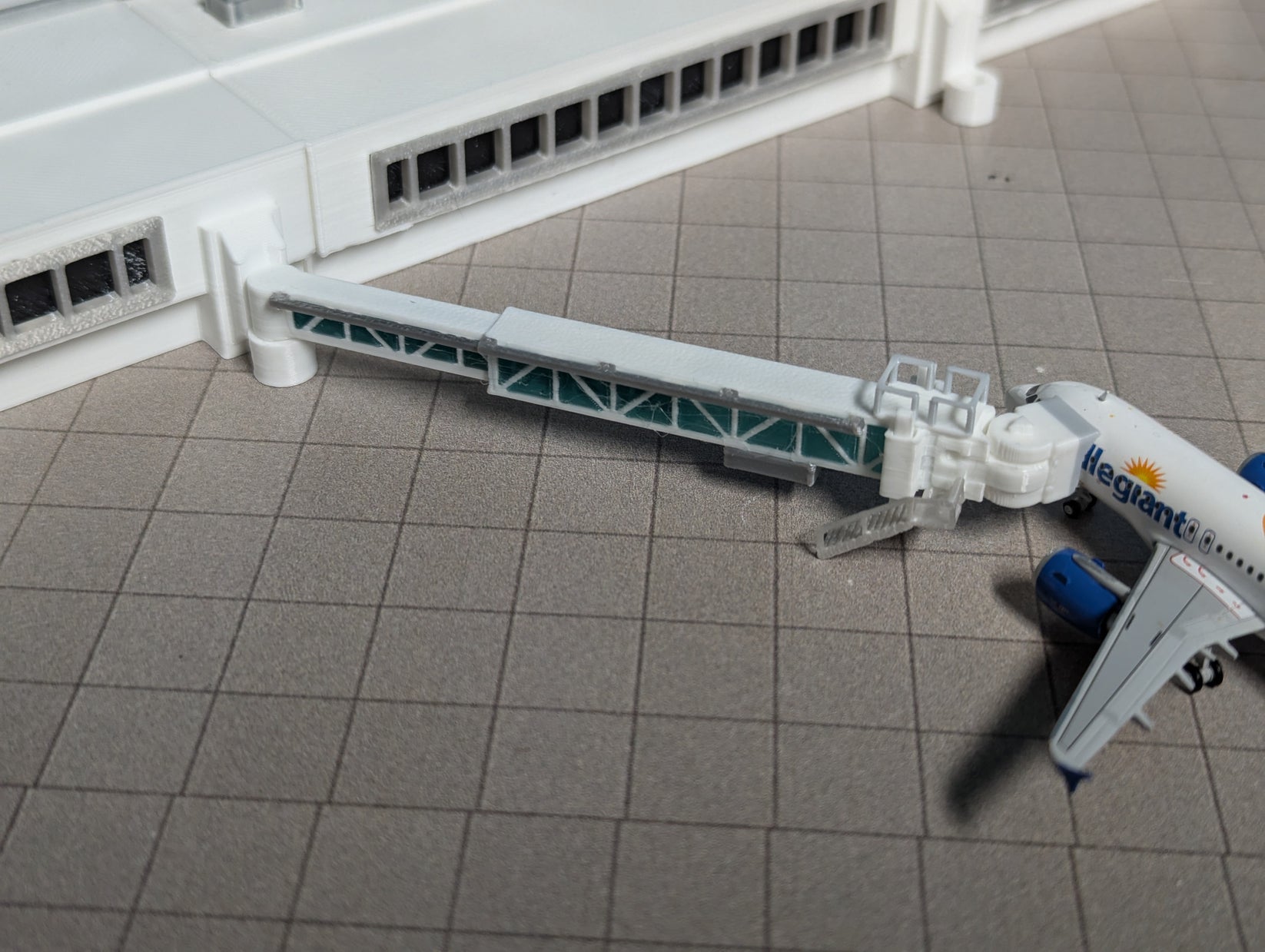 1:400 Glass Jet Bridges – Tarmac Designs