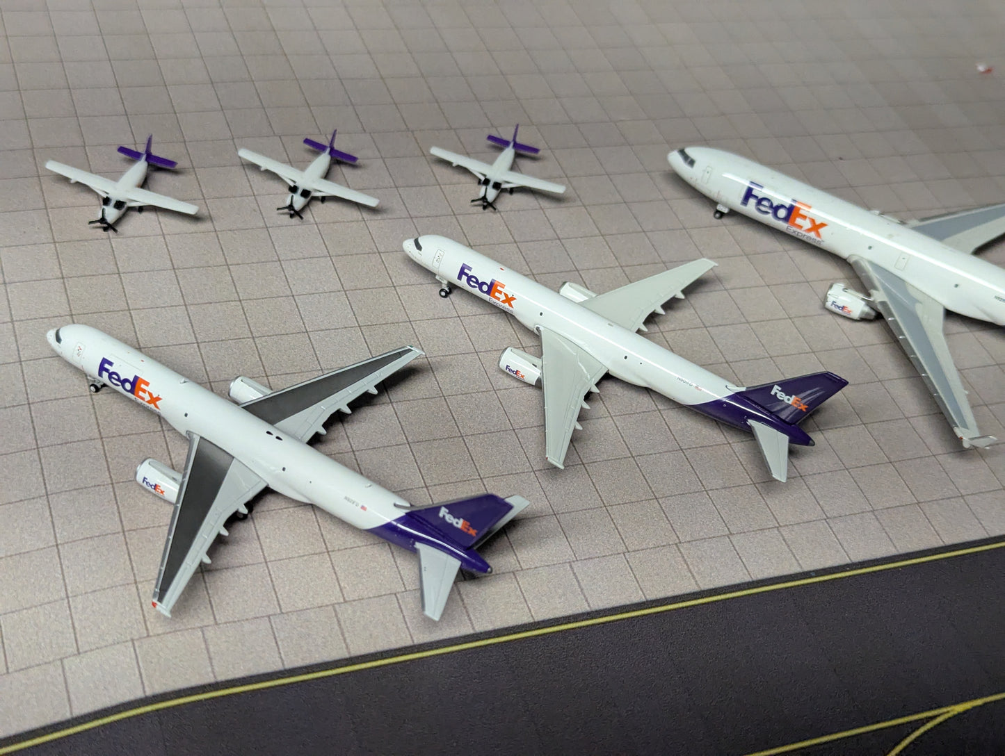 1:400 FedEx Cessna 208 Caravan Single Pack