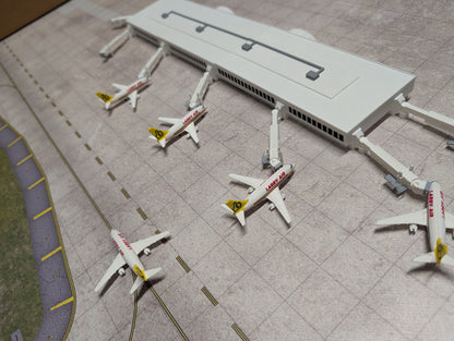 Larry Air Boeing 737-200 — 1:400 Scale 3D-Printed Model