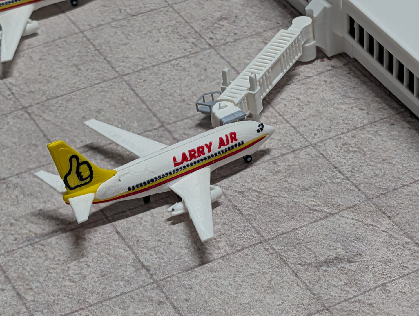 Larry Air Boeing 737-200 — 1:400 Scale 3D-Printed Model