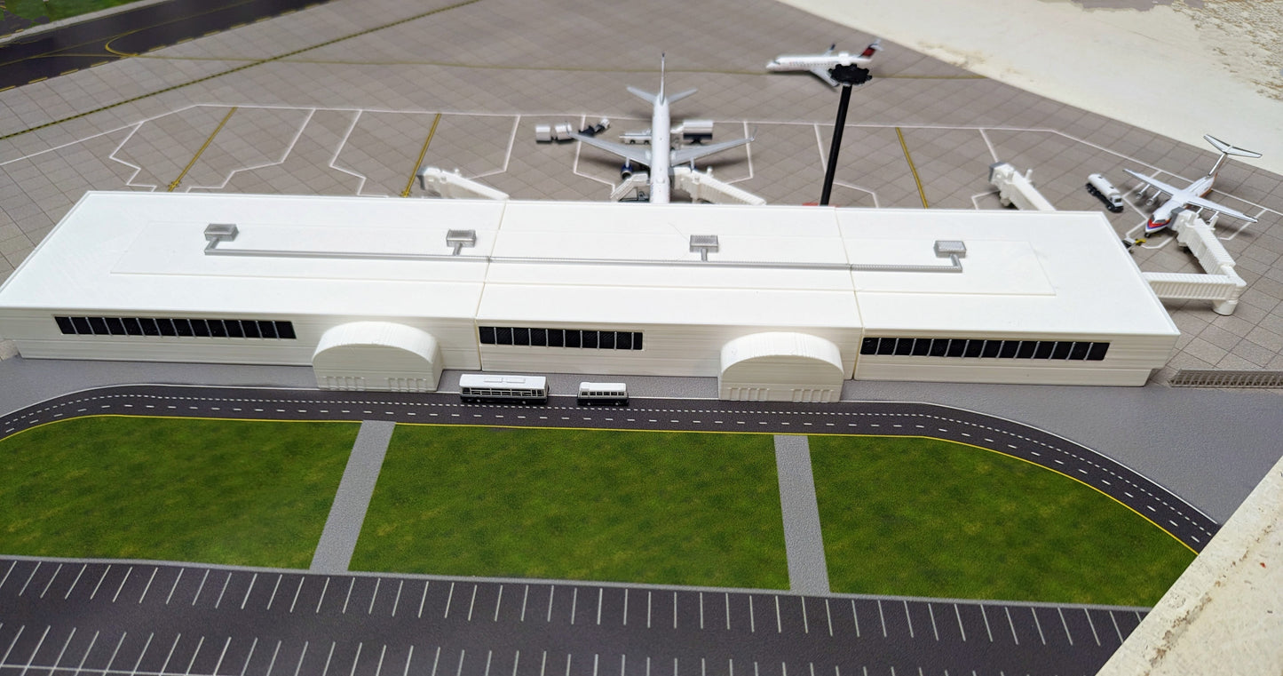 1:400 Scale Regional Airport (Fits Gemini Jets Airport Mat)