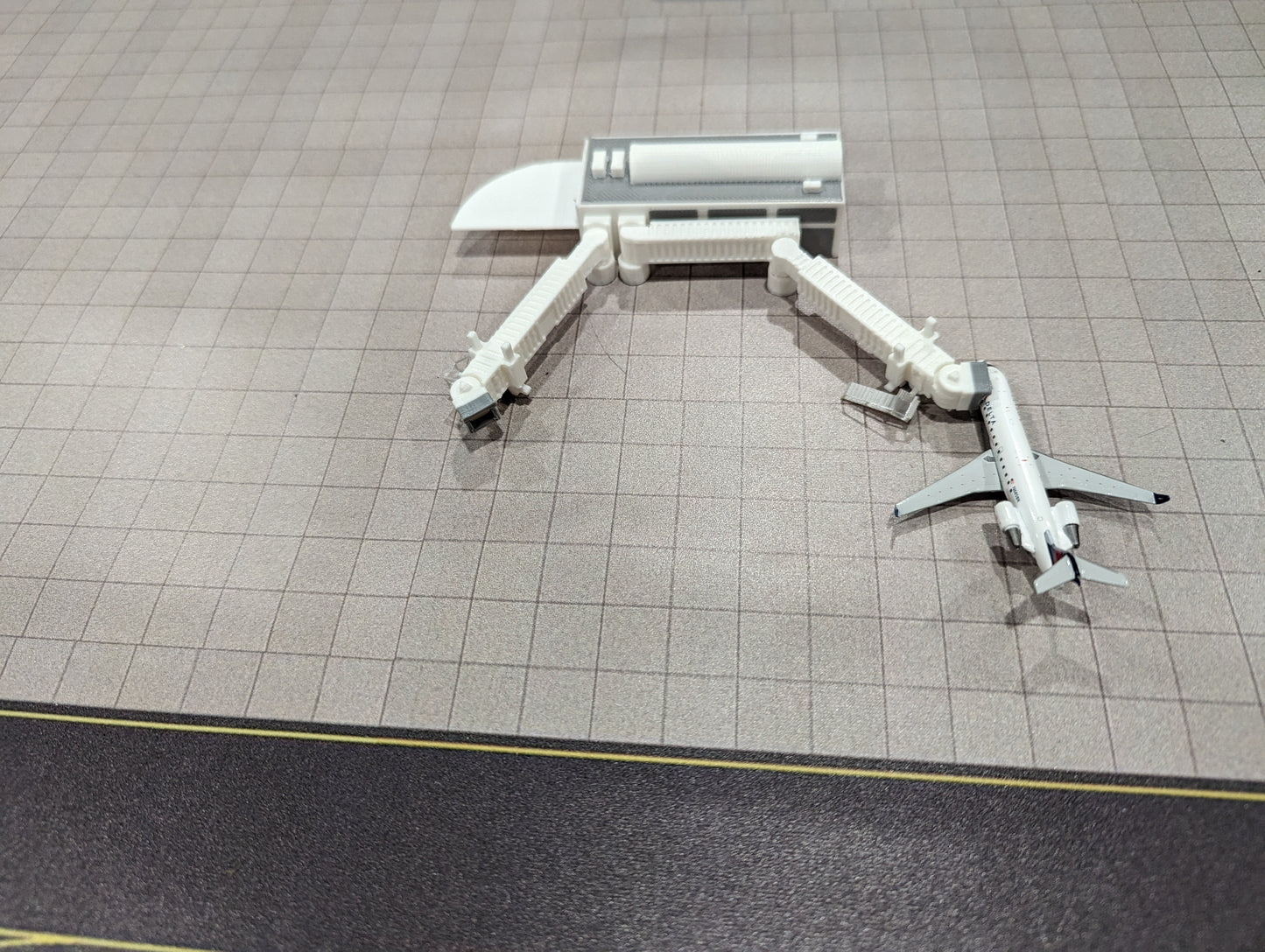 1:400 Scale LAX - Remote Terminal